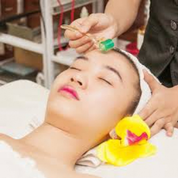 Cách trị sẹo lõm và mụn bằng phương pháp lăn kim? - Thiết bị điện